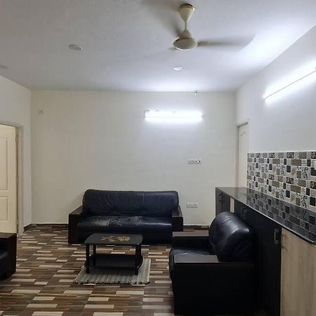 Kamalam 2 Bhk - Non Ac Βίλα Κοϊμπατόρε Εξωτερικό φωτογραφία