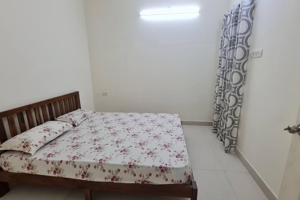 Kamalam 2 Bhk - Non Ac Βίλα Κοϊμπατόρε Εξωτερικό φωτογραφία