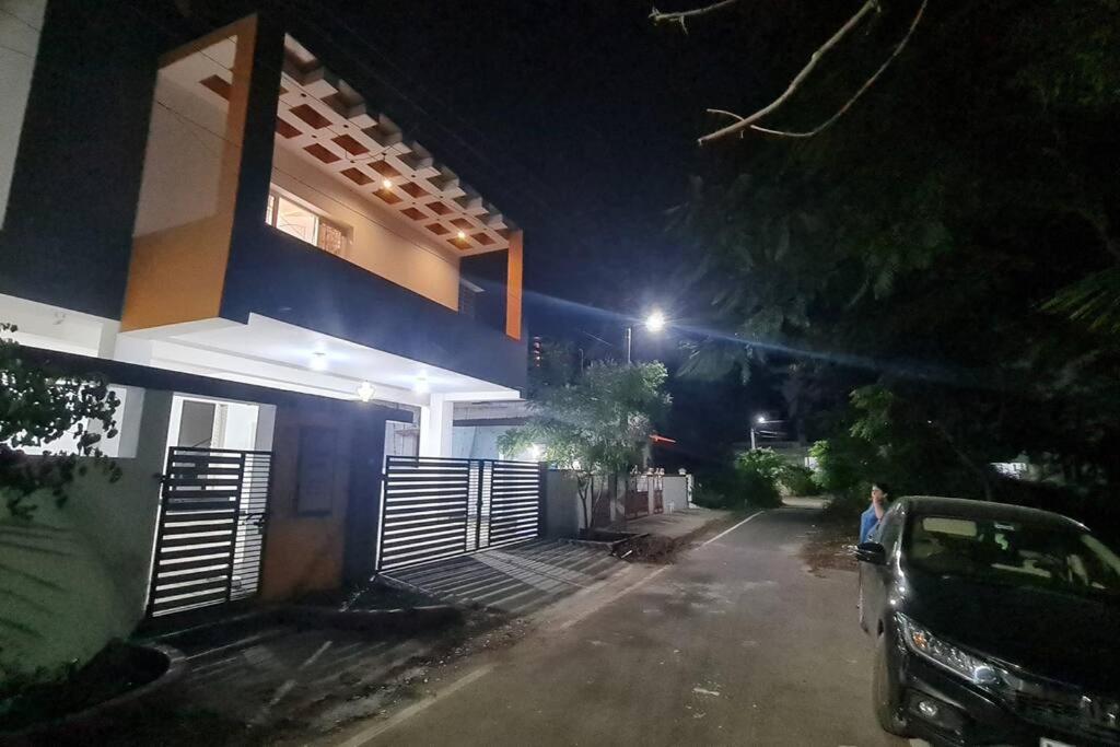 Kamalam 2 Bhk - Non Ac Βίλα Κοϊμπατόρε Εξωτερικό φωτογραφία
